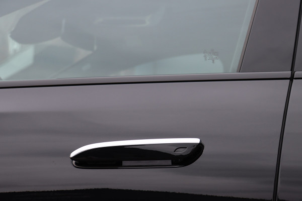 Mercedes-Benz E-Klasse 220 d AMG Line Premium+ | Hyperscreen | Luchtvering | Achterasbesturing | Distronic | Soft-Close | Burmester | Panoramadak | Surround Camera | HUD | Verwarmd Stuurwiel | 3D-Display |