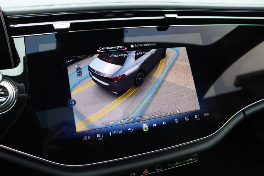 Mercedes-Benz E-Klasse 220 d AMG Line Premium+ | Hyperscreen | Luchtvering | Achterasbesturing | Distronic | Soft-Close | Burmester | Panoramadak | Surround Camera | HUD | Verwarmd Stuurwiel | 3D-Display |