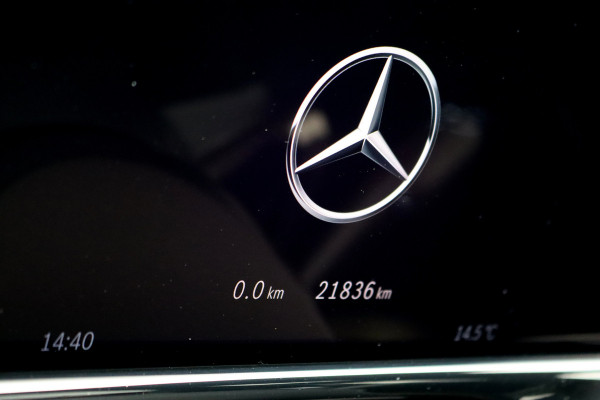 Mercedes-Benz E-Klasse 220 d AMG Line Premium+ | Hyperscreen | Luchtvering | Achterasbesturing | Distronic | Soft-Close | Burmester | Panoramadak | Surround Camera | HUD | Verwarmd Stuurwiel | 3D-Display |