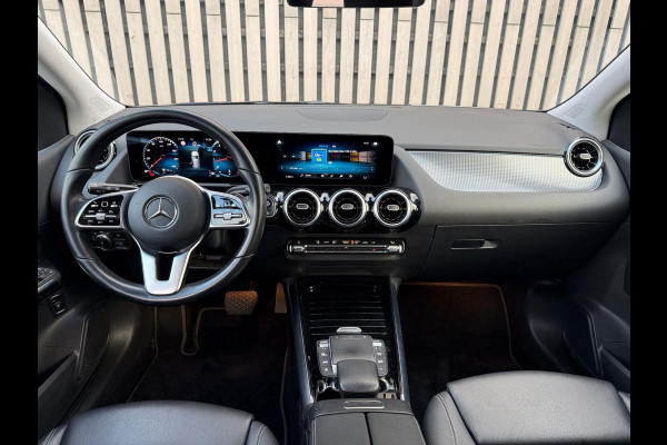 Mercedes-Benz B-Klasse 200 Business Solution / Widescreen / Camera