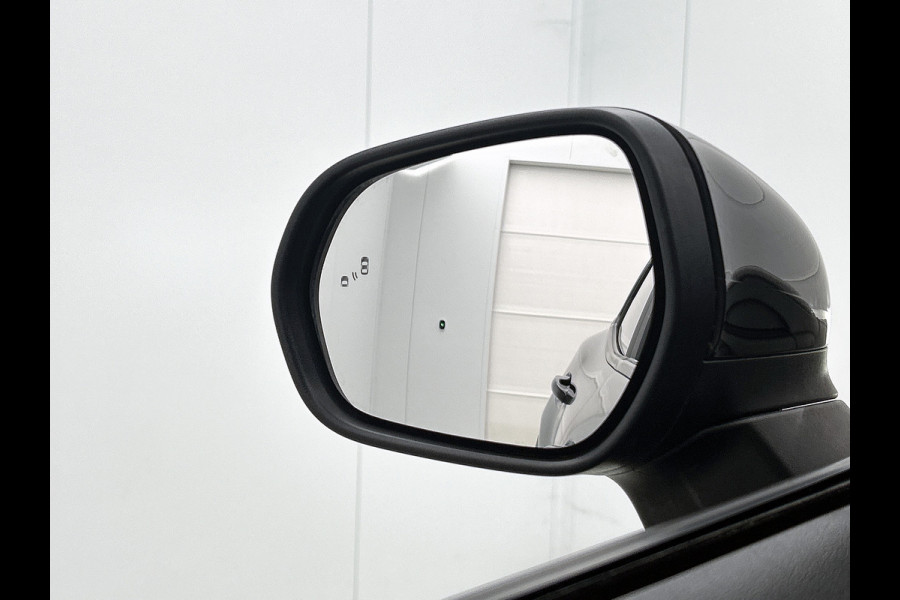 Ford Puma 1.0 EcoBoost 125PK Hybrid Titanium X / Stoel-Stuurverwarming / Pdc+Camera / Navigatie / Airco-ecc./ Radio multimedia /