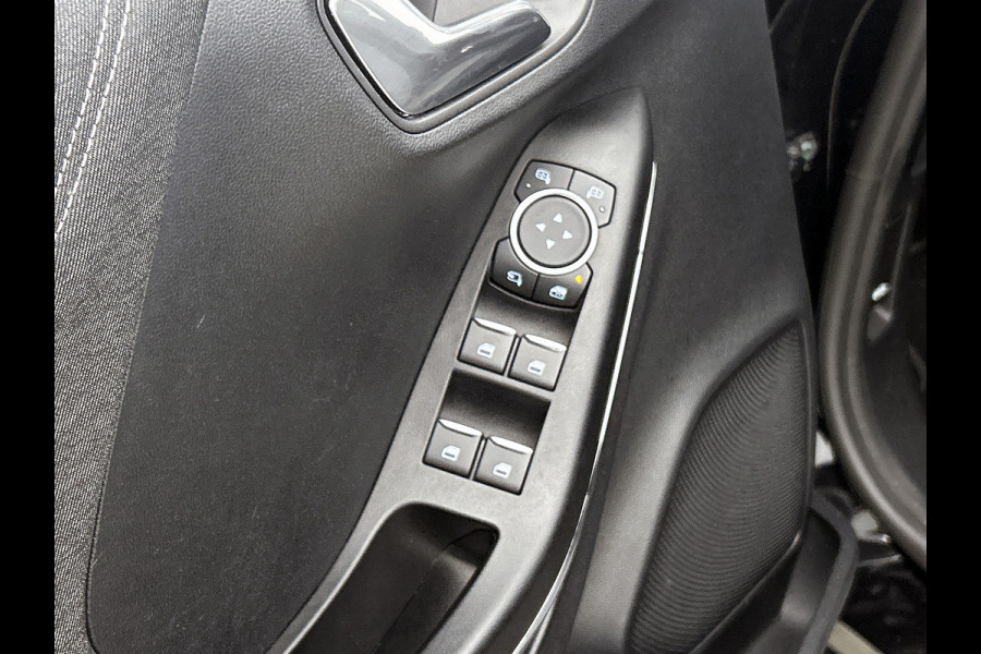 Ford Puma 1.0 EcoBoost 125PK Hybrid Titanium X / Stoel-Stuurverwarming / Pdc+Camera / Navigatie / Airco-ecc./ Radio multimedia /