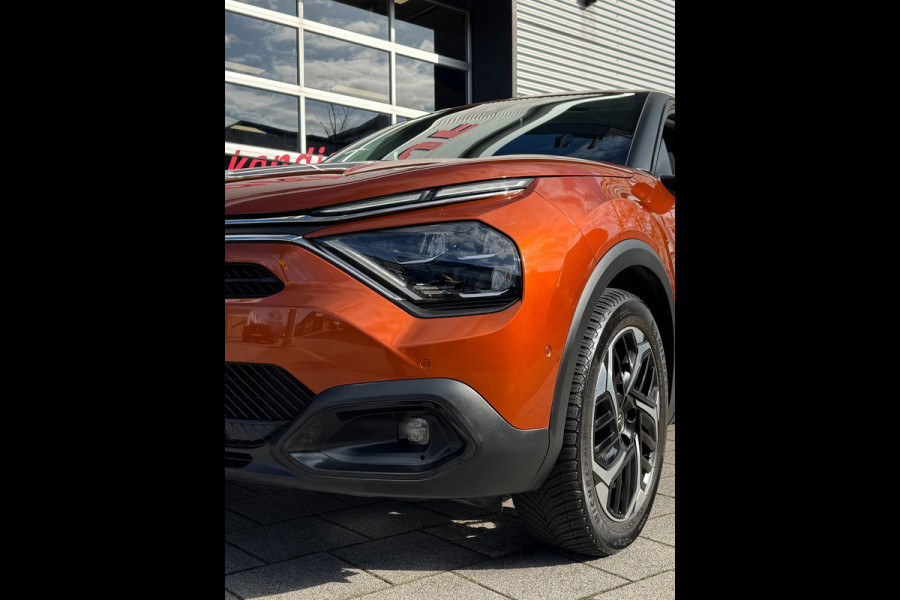 Citroën C4 1.2 PureTech Shine Pack - AUTOMAAT I Navigatie / Apple CarPlay I Airco I Sport velgen I PDC I Head-Up I Dealer onderh.