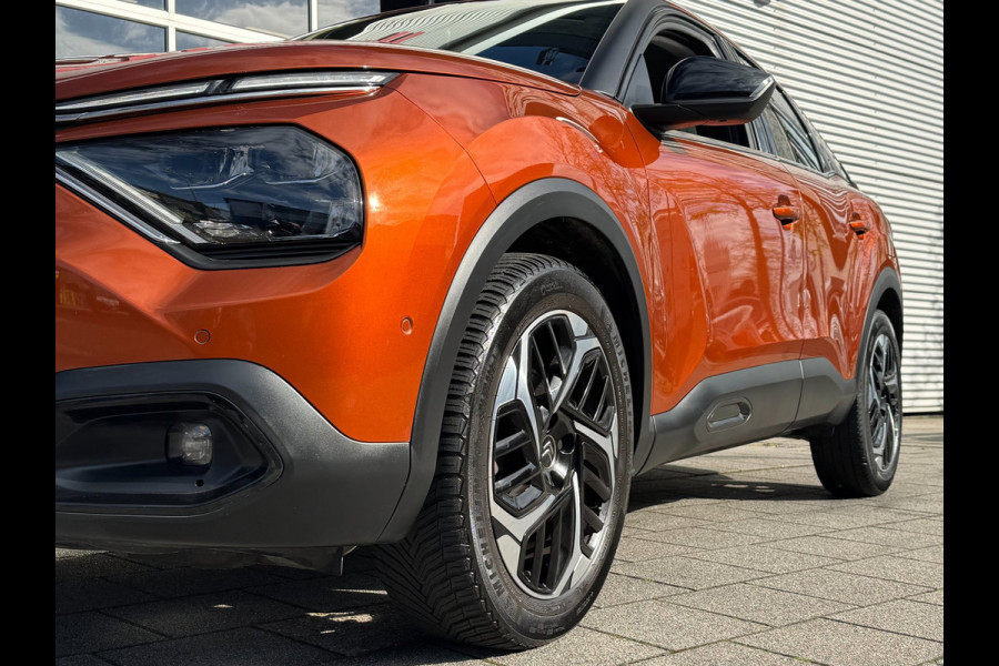 Citroën C4 1.2 PureTech Shine Pack - AUTOMAAT I Navigatie / Apple CarPlay I Airco I Sport velgen I PDC I Head-Up I Dealer onderh.