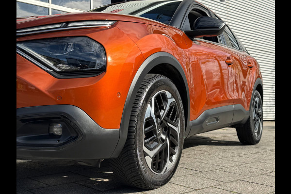 Citroën C4 1.2 PureTech Shine Pack - AUTOMAAT I Navigatie / Apple CarPlay I Airco I Sport velgen I PDC I Head-Up I Dealer onderh.