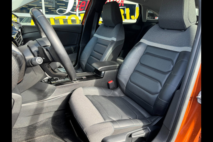 Citroën C4 1.2 PureTech Shine Pack - AUTOMAAT I Navigatie / Apple CarPlay I Airco I Sport velgen I PDC I Head-Up I Dealer onderh.