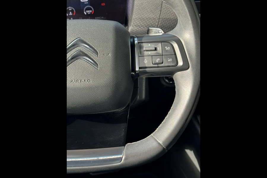 Citroën C4 1.2 PureTech Shine Pack - AUTOMAAT I Navigatie / Apple CarPlay I Airco I Sport velgen I PDC I Head-Up I Dealer onderh.