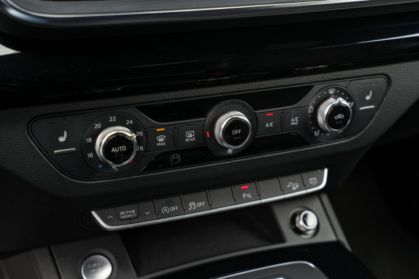 Audi Q5 45 TFSI quattro S edition Virtual Sportstoelen Camera