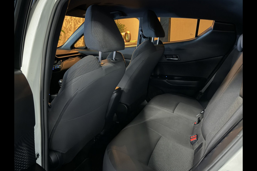 Toyota C-HR 1.2 Active Garantie StoelVW Adaptieve Cruise Navi Clima PDC Dab Lane Rijklaar