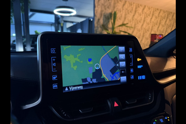 Toyota C-HR 1.2 Active Garantie StoelVW Adaptieve Cruise Navi Clima PDC Dab Lane Rijklaar