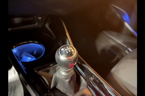 Toyota C-HR 1.2 Active Garantie StoelVW Adaptieve Cruise Navi Clima PDC Dab Lane Rijklaar