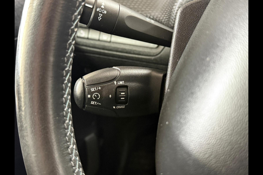 Peugeot 2008 1.2 PureTech Allure | Navi | Automaat
