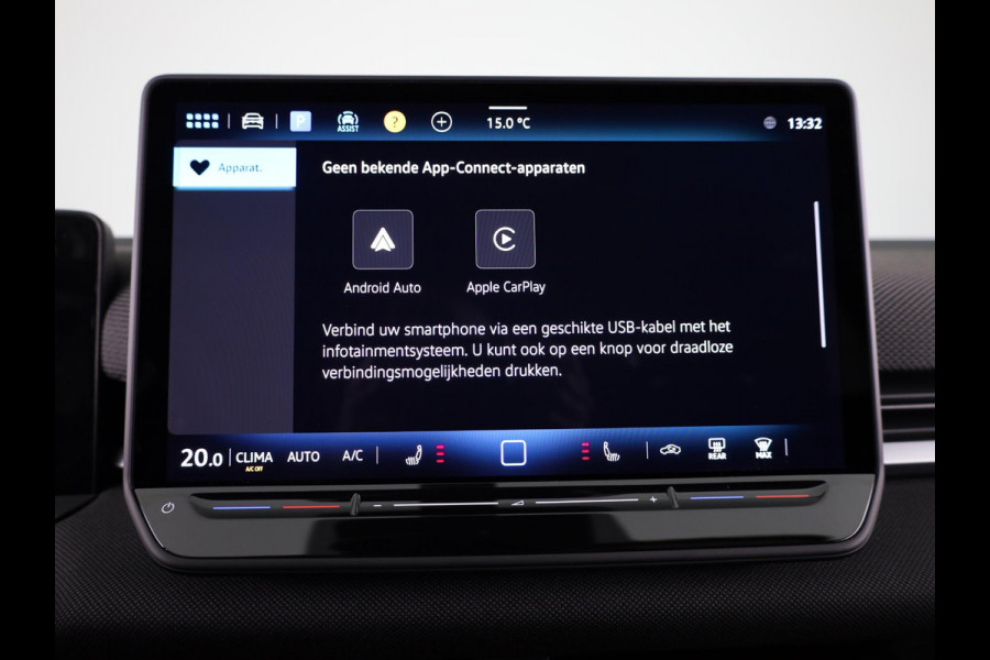 Volkswagen T-Roc Life First Edition 1.5 eTSI 116 PK DSG | 18" LM | Camera | Stoel & stuurverwarming |