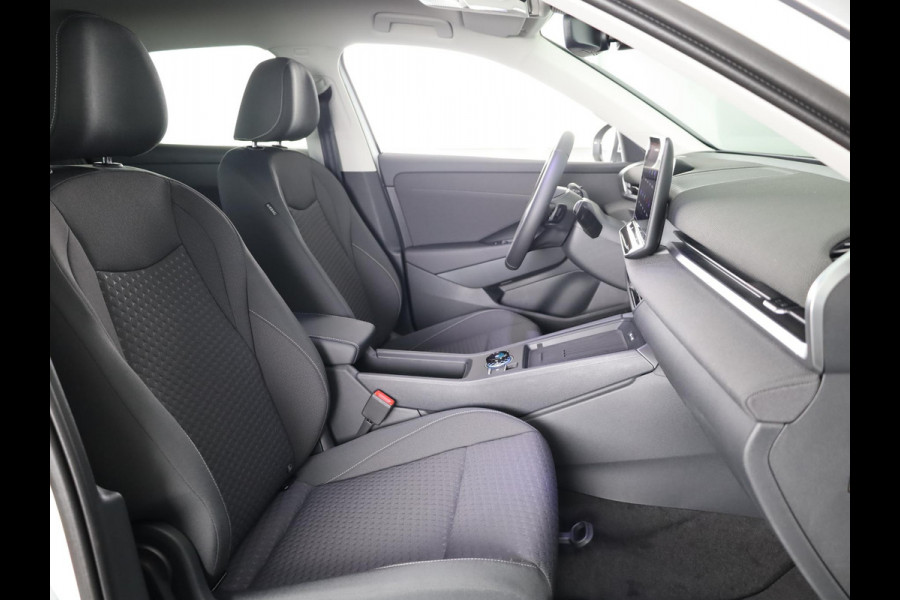 Volkswagen T-Roc Life First Edition 1.5 eTSI 116 PK DSG | 18" LM | Camera | Stoel & stuurverwarming |