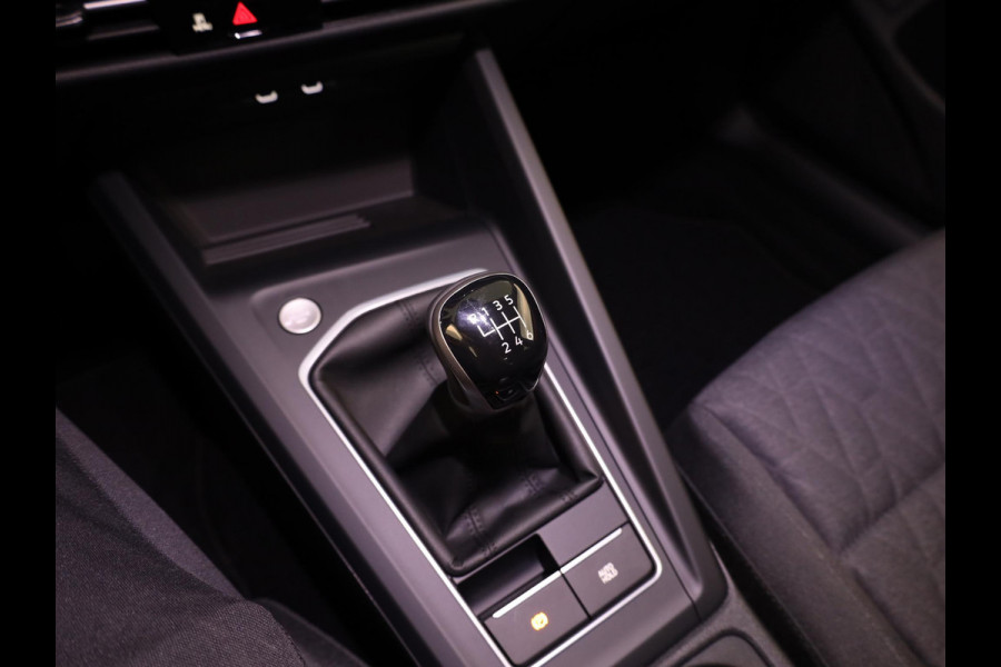 Volkswagen Golf variant Life Edition 1.5 TSI 116 pk Hand. | 18" LM | Stoel & stuurverwarming | Climatronic |