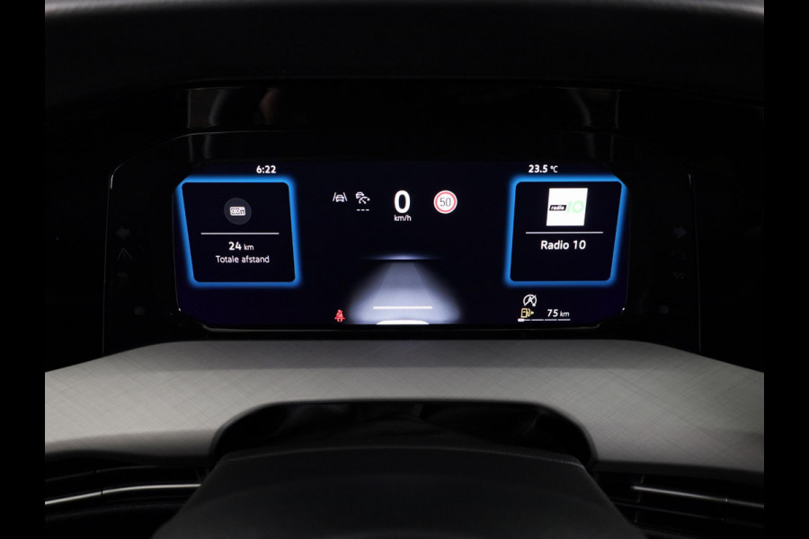 Volkswagen Golf Life Edition 1.5 TSI 116 pk | 18" velgen | Achteruitrij camera | Navigatie | ACC