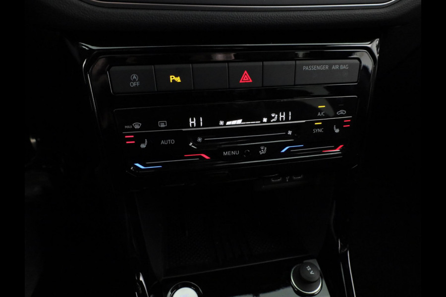 Volkswagen T-Cross R-Line Edition 1.0 TSI 116 PK DSG | 18" LM | Camera | Stoelverwarming | IQ.Light |