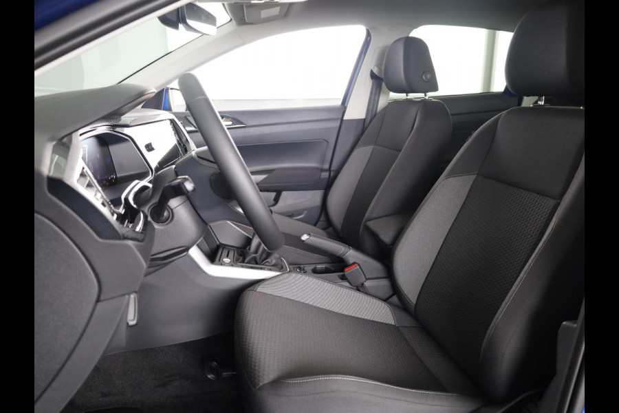 Volkswagen Polo GP Life Edition 1.0 95 pk 5 versn. Hand | 15" LM | Stoelverwarming | Camera |