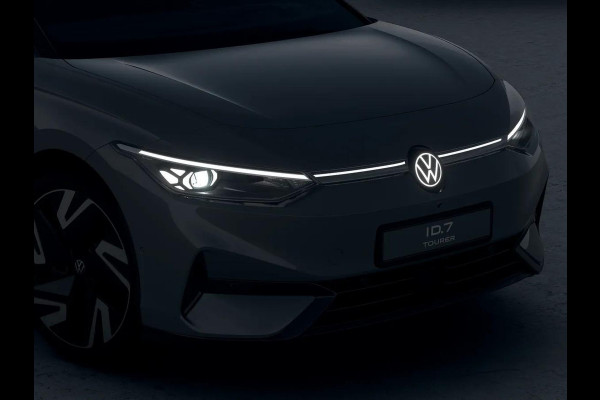 Volkswagen ID.7 Tourer Pro Limited Edition 77 kWh accu 286 PK | Velgen 21" | Trekhaak |  Interieur Pakket Plus | Exterieur Pakket Plus |