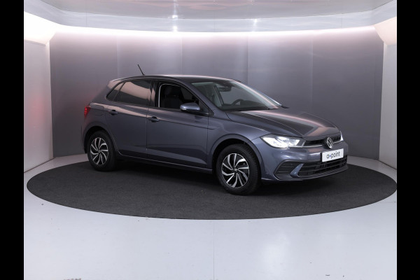 Volkswagen Polo GP Life Edition 1.0 95 pk 5 versn. Hand | 15" LM | Stoelverwarming | Camera |