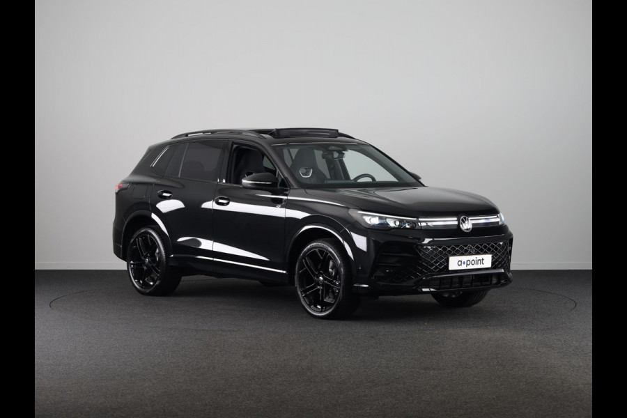 Volkswagen Tiguan R-Line Edition 1.5 eHybrid 200 kW / 272 PK SUV 6 v Panoramadak | Stoelverwarming | Leder interieur