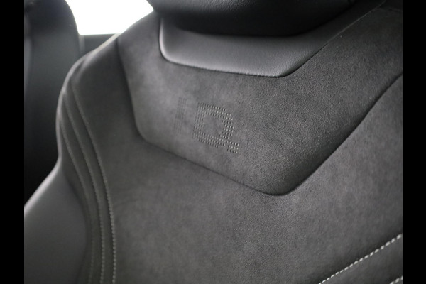 Volkswagen ID.4 Pro Limited Edition 77 kWh accu 286 PK | 19" LM | Black Edition | Stoel & Stuurverwarming |