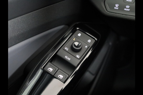 Volkswagen ID.4 Pro Limited Edition 77 kWh accu 286 PK | 19" LM | Black Edition | Stoel & Stuurverwarming |