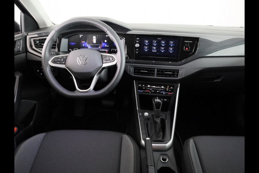 Volkswagen Taigo 1.0 TSI Life Edition 95 PK DSG | 17" LM | Climatronic | Parkeersensoren |