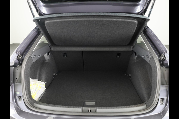 Volkswagen Taigo 1.0 TSI Life Edition 95 PK DSG | 17" LM | Climatronic | Parkeersensoren |