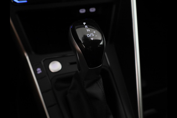 Volkswagen Taigo 1.0 TSI Life Edition 95 PK DSG | 17" LM | Climatronic | Parkeersensoren |