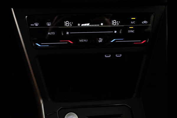 Volkswagen Taigo 1.0 TSI Life Edition 95 PK DSG | 17" LM | Climatronic | Parkeersensoren |