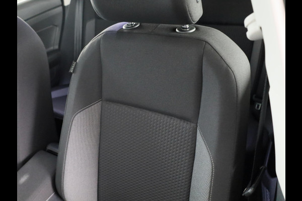 Volkswagen Taigo 1.0 TSI Life Edition 95 PK DSG | 17" LM | Climatronic | Parkeersensoren |