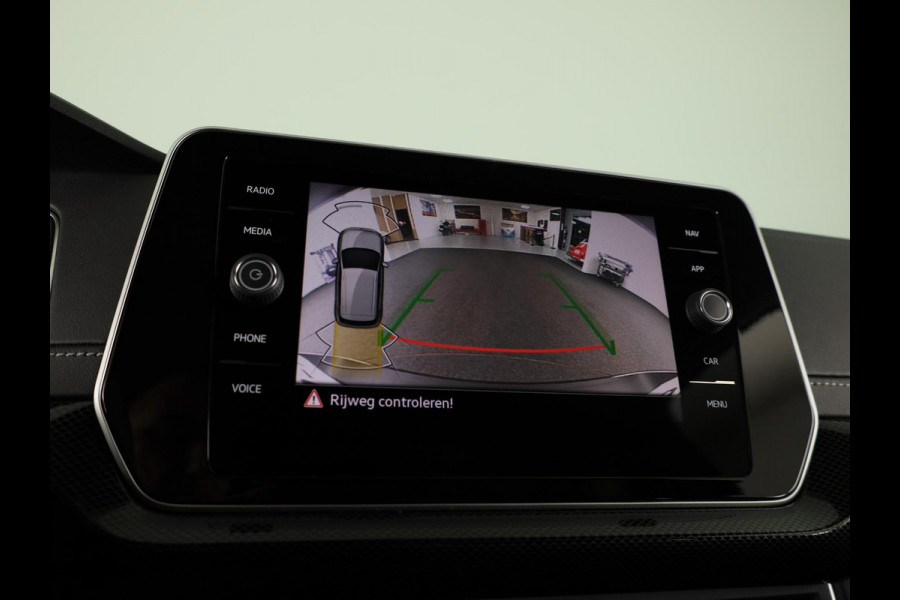 Volkswagen T-Cross R-Line Edition 1.0 TSI 116 PK DSG | 18" LM | Camera | Stoelverwarming | IQ.Light |