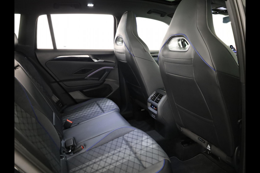 Volkswagen Tiguan R-Line Edition 1.5 eHybrid 150 kW / 204 PK SUV 6 v Panoramadak | Stoelverwarming | Trekhaak