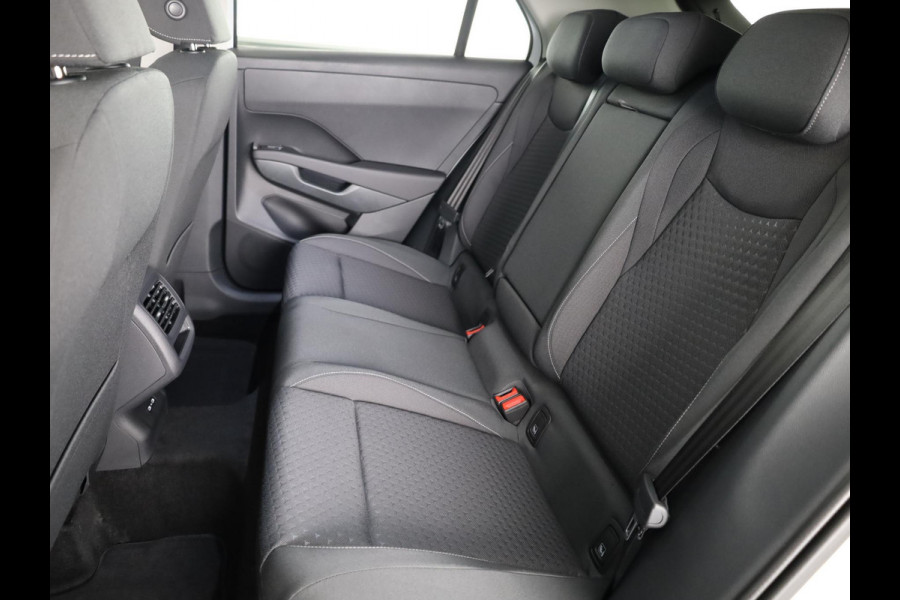 Volkswagen T-Roc Life First Edition 1.5 eTSI 85 kW / 116 PK SUV 7 v Achteruitrijcamera | CarPlay