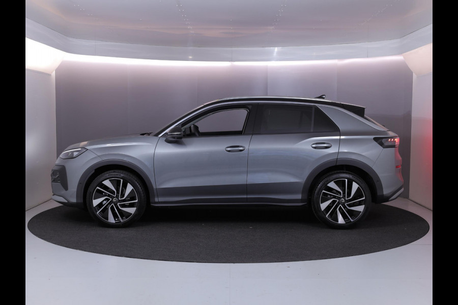 Volkswagen T-Roc Style First Edition 1.5 eTSI 85 kW / 116 PK SUV 7 | Assistance Pakket | Trekhaak | Elek. achterklep |  Velgen 'Vancouver', 19 inch lichtmetaal | Zwart dak