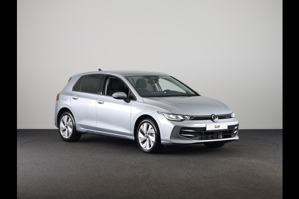 Volkswagen Golf Life Edition 1.5 eHybrid 204 PK | 17 "LM velgen | Stoel & Stuurverwarming | Camera |