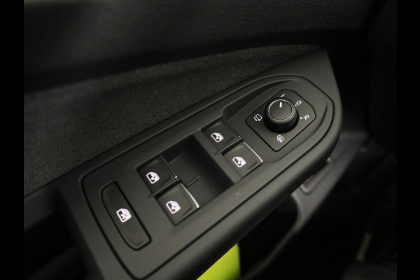 Volkswagen Golf Life Edition 1.5 eHybrid 204 PK | 17 "LM velgen | Stoel & Stuurverwarming | Camera |