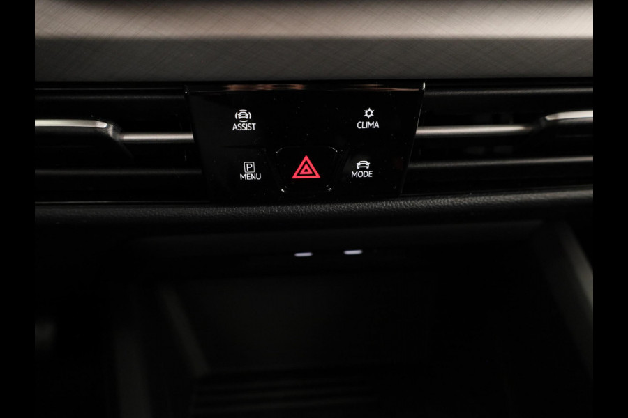 Volkswagen Golf Life Edition 1.5 eHybrid 204 PK | 17 "LM velgen | Stoel & Stuurverwarming | Camera |