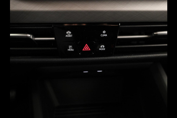 Volkswagen Golf Life Edition 1.5 eHybrid 204 PK | 17 "LM velgen | Stoel & Stuurverwarming | Camera |