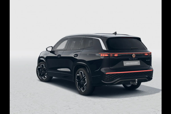 Volkswagen Tayron R-Line Edition 1.5 eHybrid 204 PK | Panoramadak |  Trekhaak | Stoel & Stuurverwarming |
