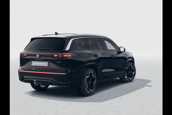 Volkswagen Tayron R-Line Edition 1.5 eHybrid 204 PK | Panoramadak |  Trekhaak | Stoel & Stuurverwarming |