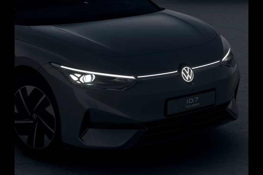Volkswagen ID.7 Tourer Pro Limited Edition 77 kWh accu 286 PK | Velgen 19" | 360 graden camera | Stoel & Stuurverwarming |