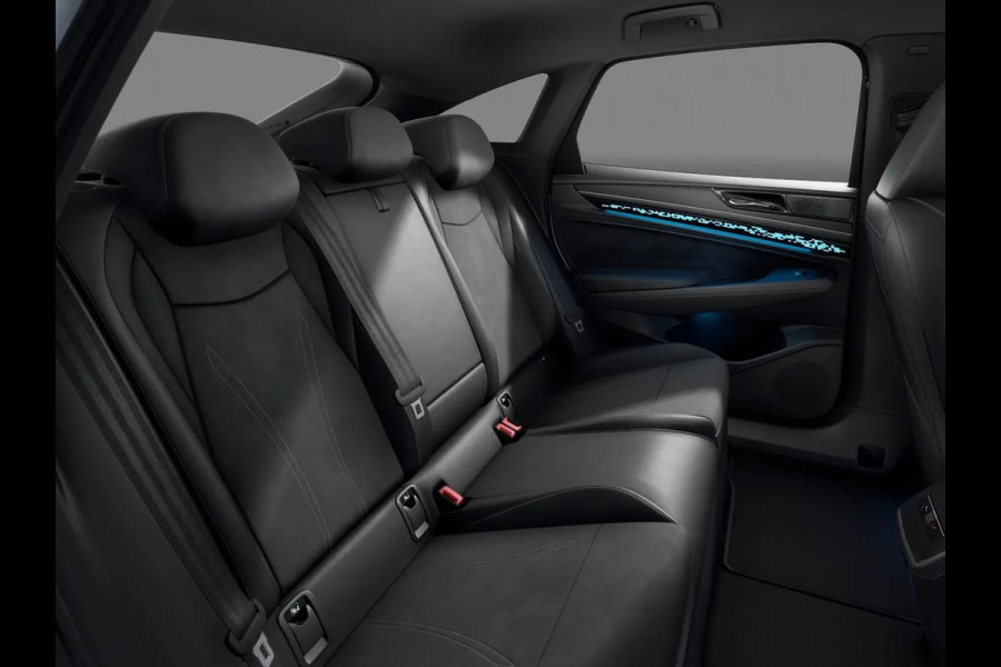 Volkswagen ID.7 Tourer Pro Limited Edition 77 kWh accu 286 PK | Velgen 19" | 360 graden camera | Stoel & Stuurverwarming |