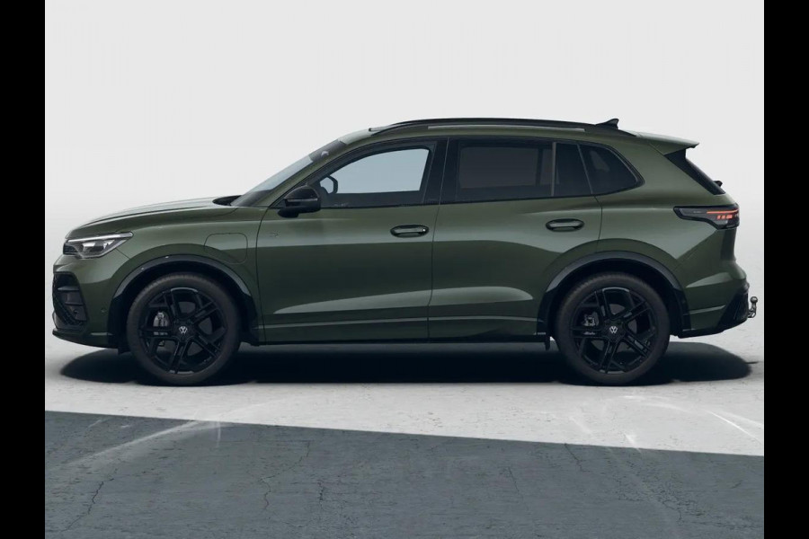 Volkswagen Tiguan R-Line Edition 1.5 eHybrid 200 kW / 272 PK SUV 6 v Panoramadak | Stoelverwarming | Head-Up Display