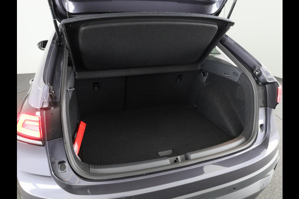 Volkswagen Taigo Life Edition 1.0 95 pk 5 versn. Hand | Climatronic | Stoelverwarming | Camera