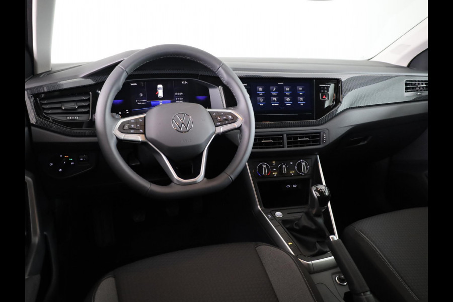 Volkswagen Polo GP Life Edition 1.0 95 pk 5 versn. Hand | 15" LM | Stoelverwarming | Camera |