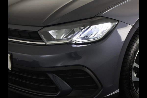 Volkswagen Polo GP Life Edition 1.0 95 pk 5 versn. Hand | 15" LM | Stoelverwarming | Camera |