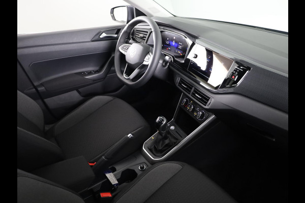 Volkswagen Polo GP Life Edition 1.0 95 pk 5 versn. Hand | 15" LM | Stoelverwarming | Camera |
