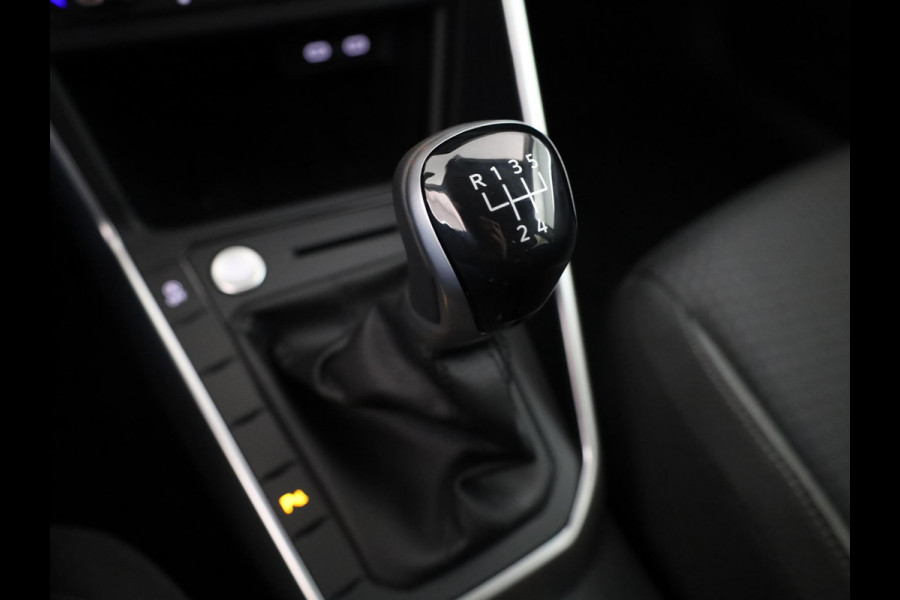 Volkswagen Polo GP Life Edition 1.0 95 pk 5 versn. Hand | 15" LM | Stoelverwarming | Camera |